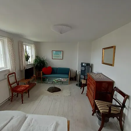 Aakirkeby Bed&Breakfast-2